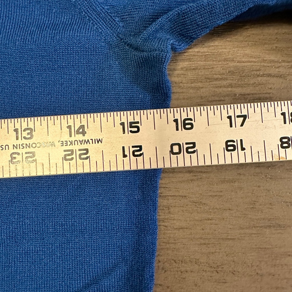 Women's blue Banana Republic merino sweater - Picture 3 of 9